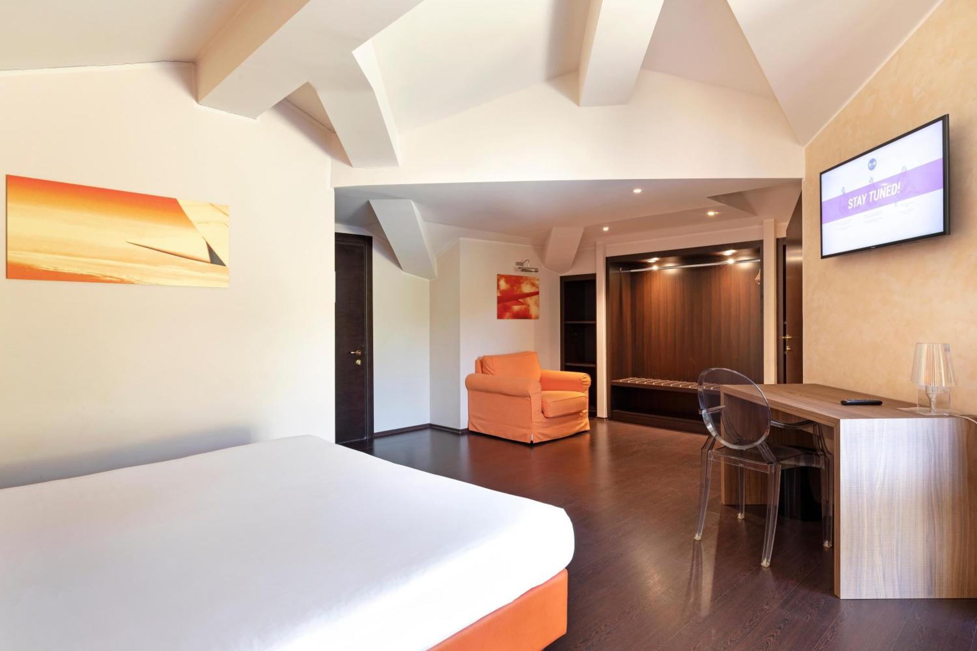 B&B Hotel Malpensa Lago Maggiore Vergiate Exterior photo