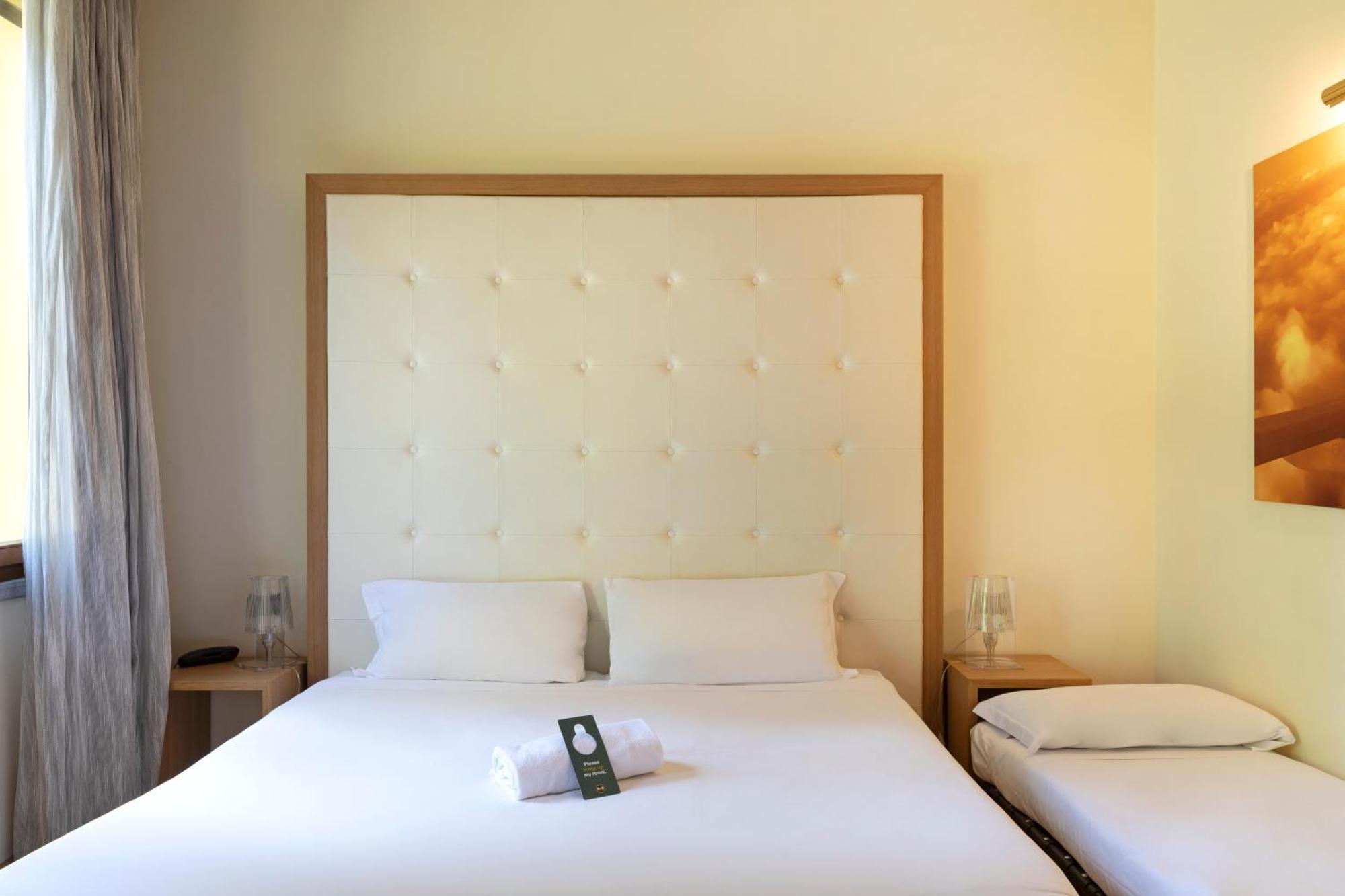 B&B Hotel Malpensa Lago Maggiore Vergiate Exterior photo