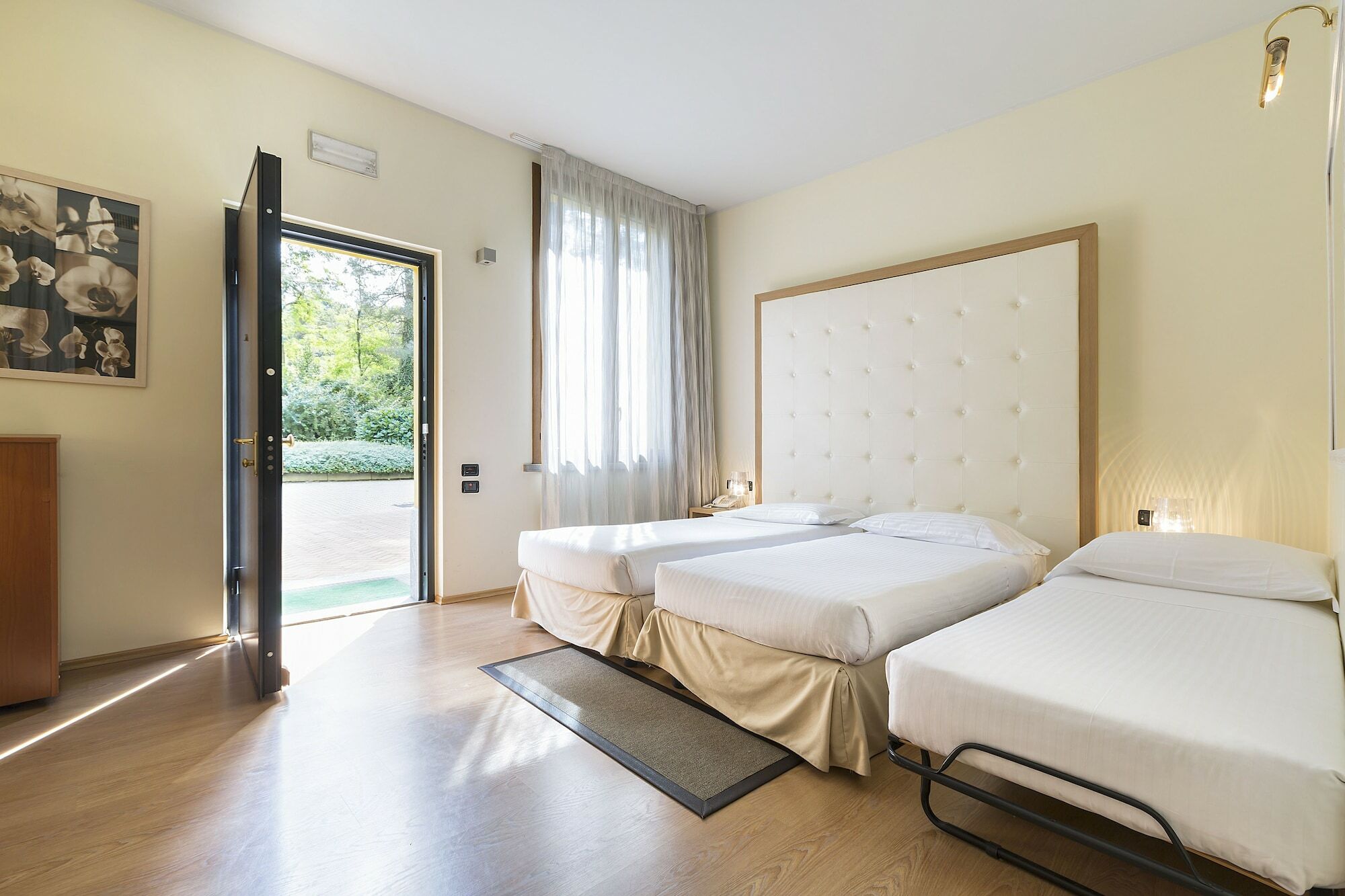 B&B Hotel Malpensa Lago Maggiore Vergiate Exterior photo