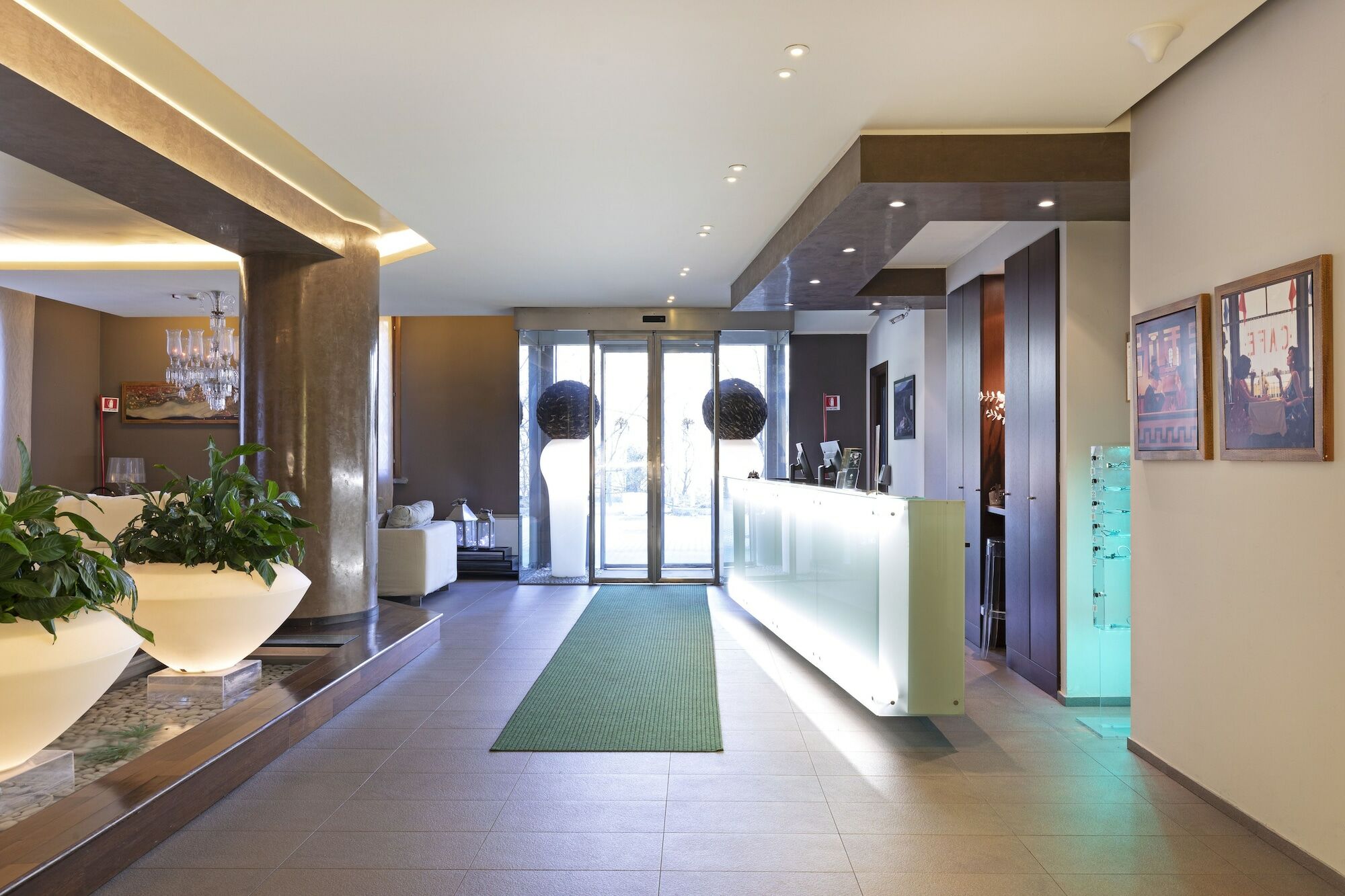 B&B Hotel Malpensa Lago Maggiore Vergiate Exterior photo